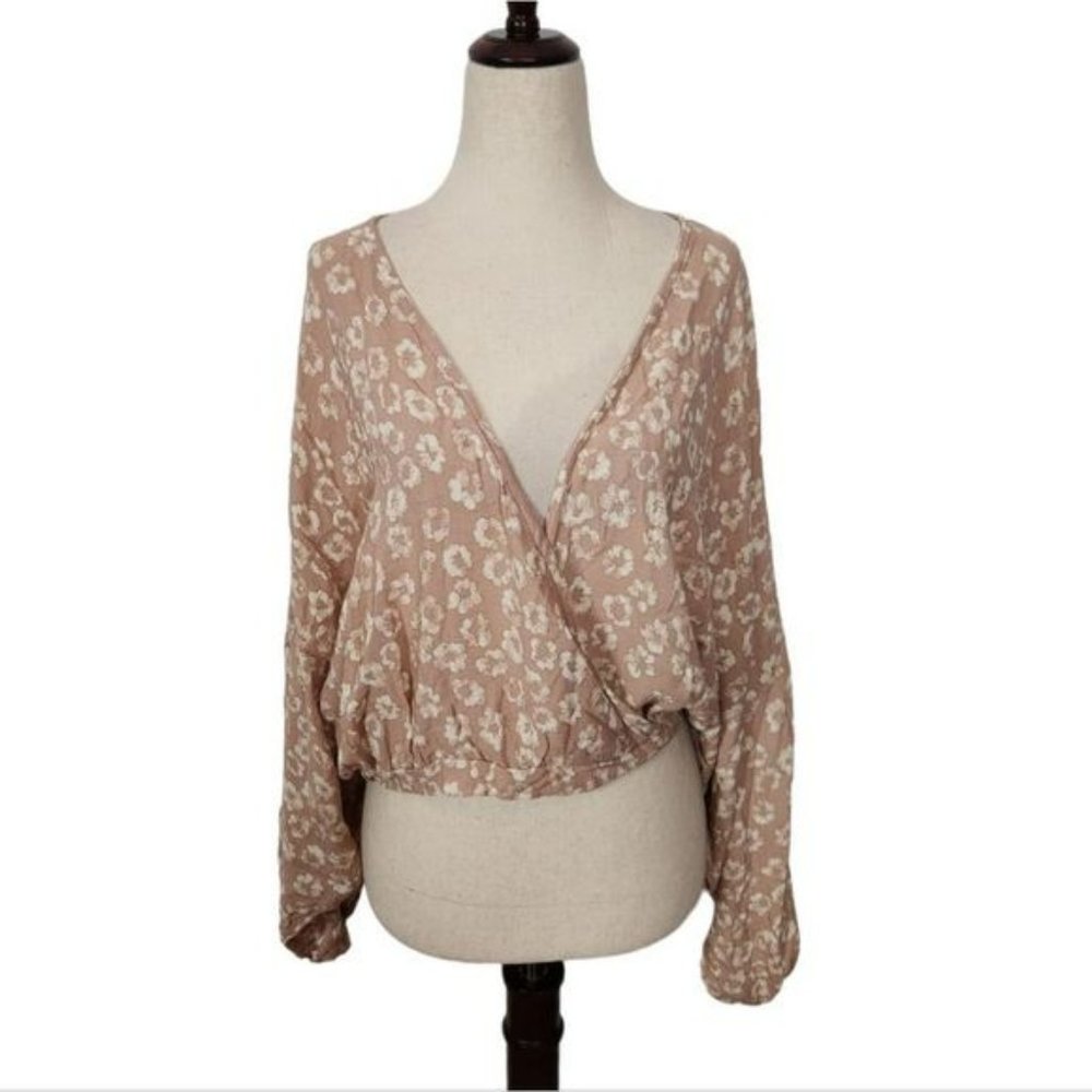 Audrey 3+1 Pink White Floral Long Sleeve Dolman Crop Top Medium